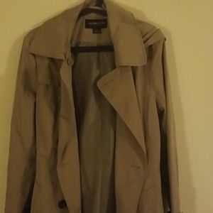 BURBERRY women's Khaki Trench